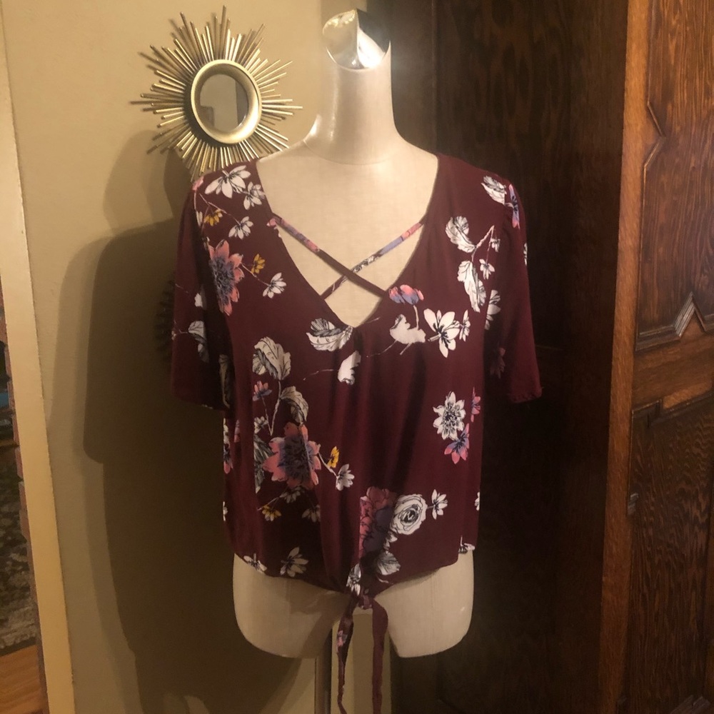 Mudd Jr Floral Tie Crop Top